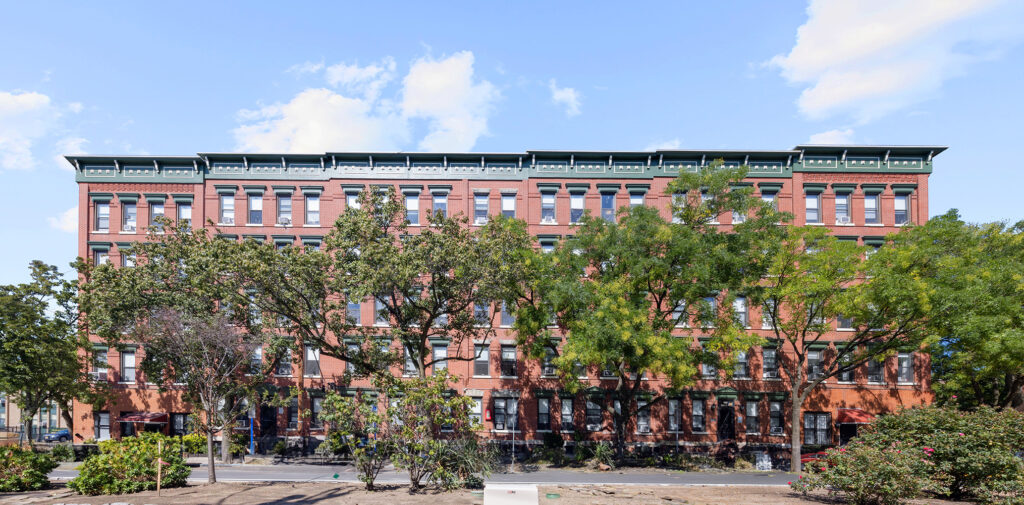 Northvale I Apartments | Applied Collection